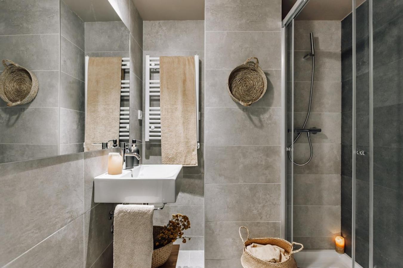 Encina - 2 Bedrooms In Eixample Esquerra Barcellona