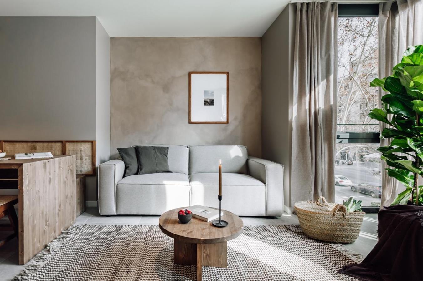 Encina - 2 Bedrooms In Eixample Esquerra Appartamento *